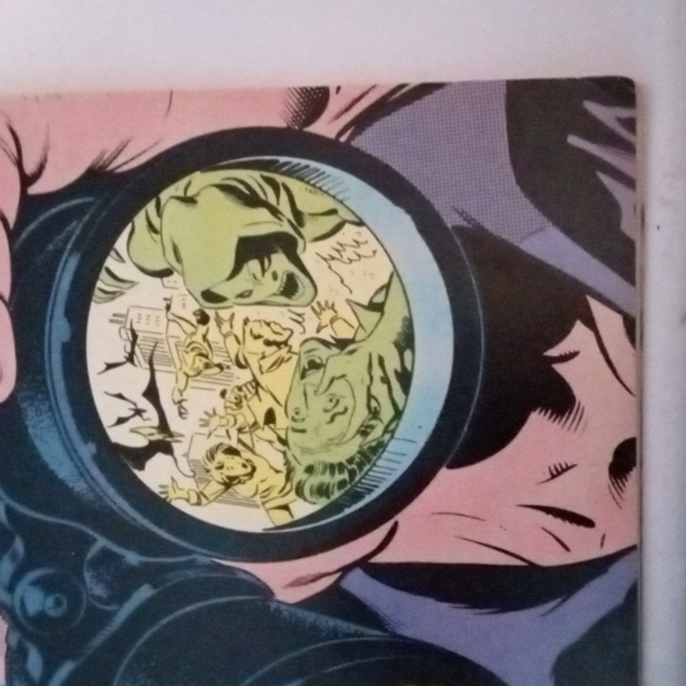 Comic Book - Picture 6 of 7
